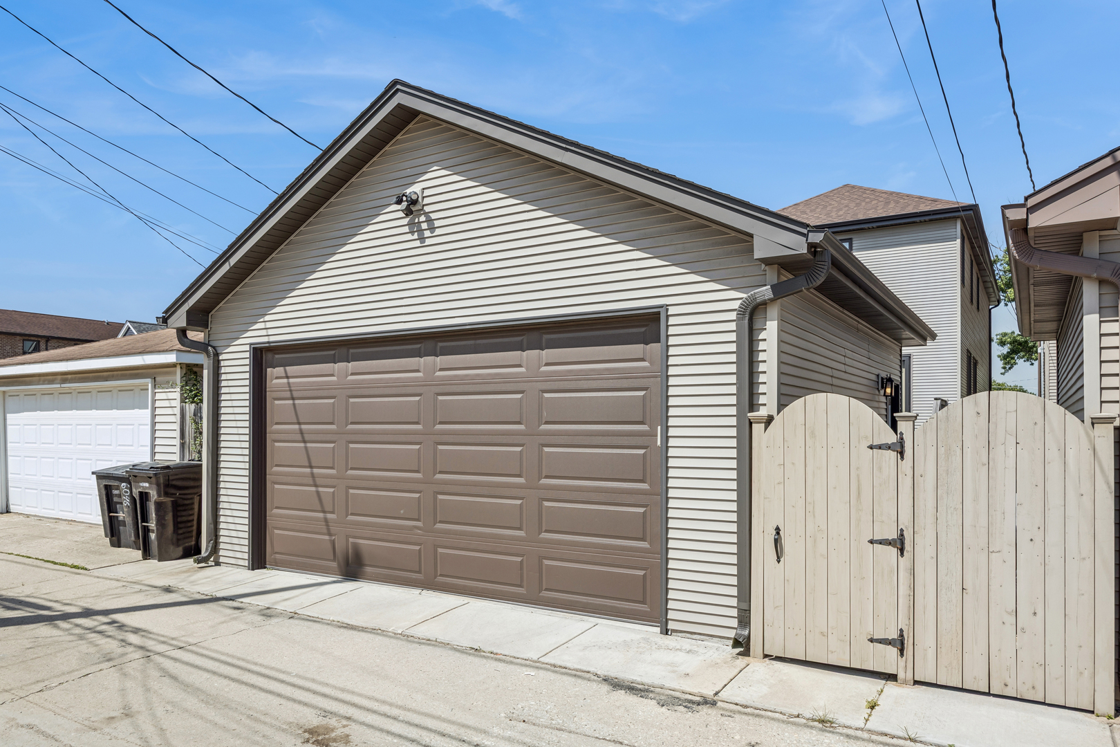 5137 S Mobile Avenue, Chicago, IL 60638