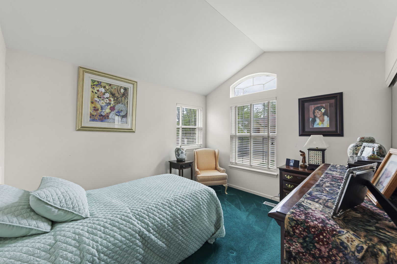1610 Astor Avenue, Oakbrook Terrace, IL 60181