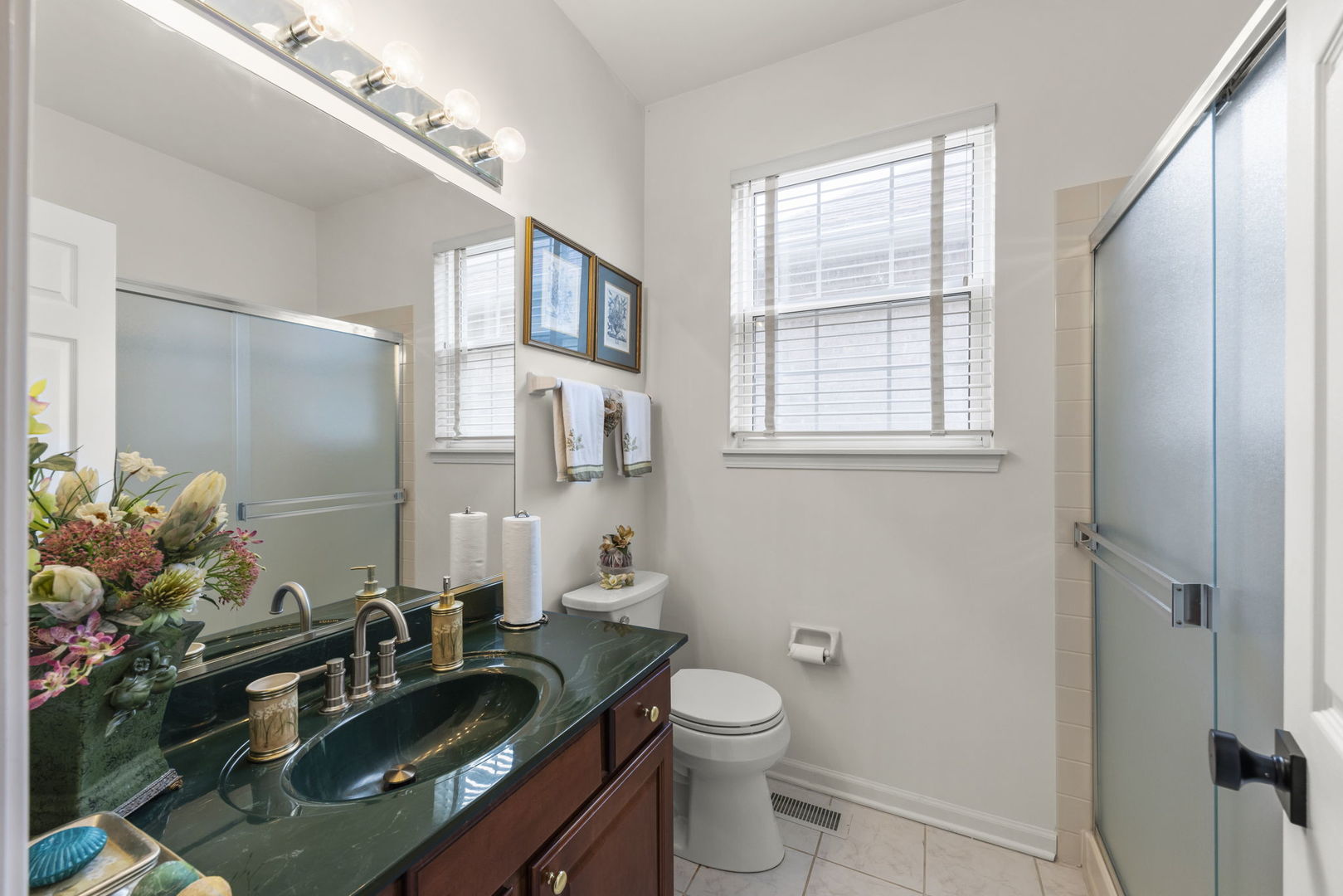 1610 Astor Avenue, Oakbrook Terrace, IL 60181