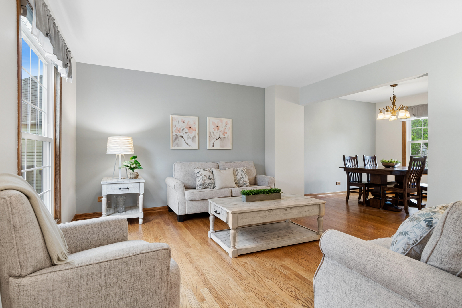 1318 Nantucket Court, Carol Stream, IL 60188