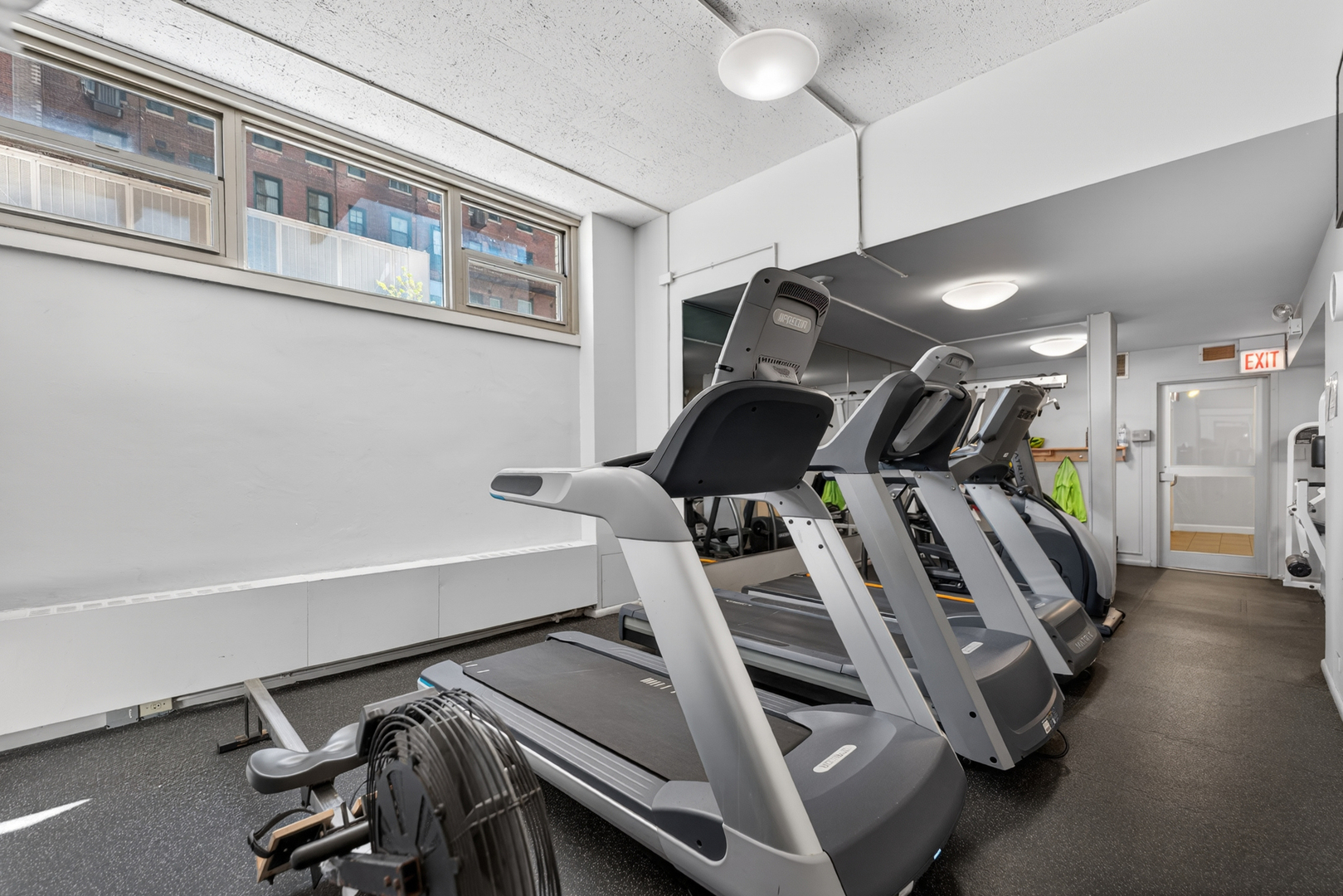 1550 N Lake Shore Drive #25C, Chicago, IL 60610