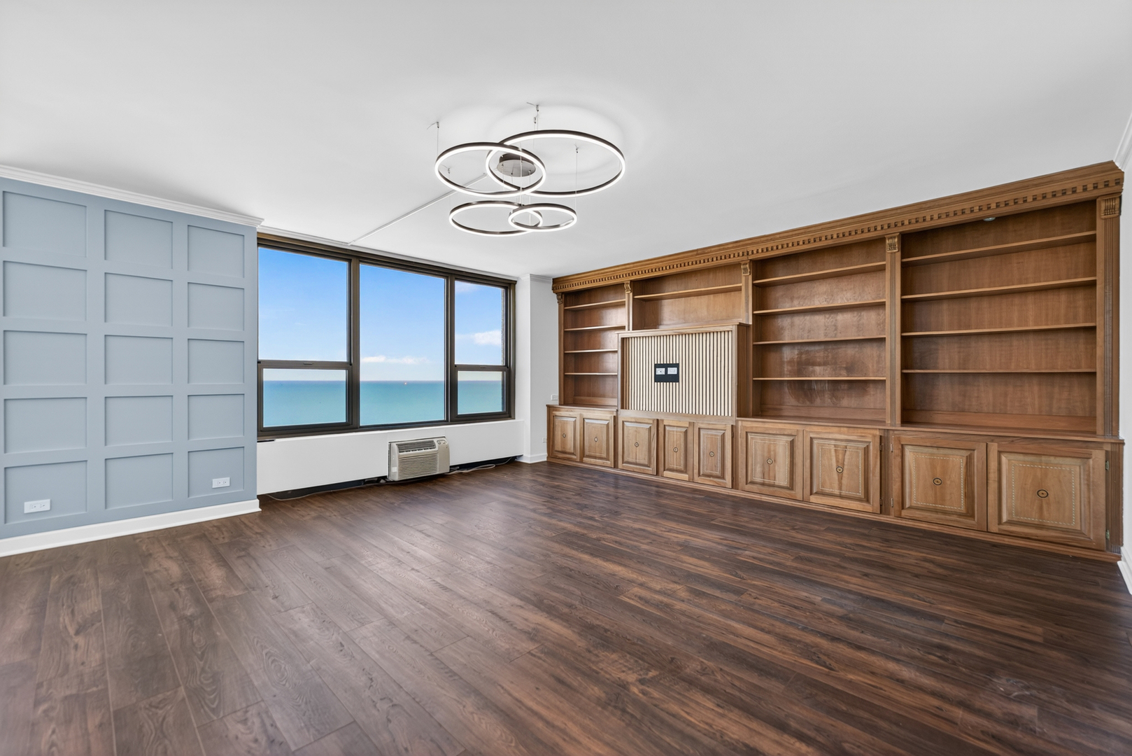 1550 N Lake Shore Drive #25C, Chicago, IL 60610