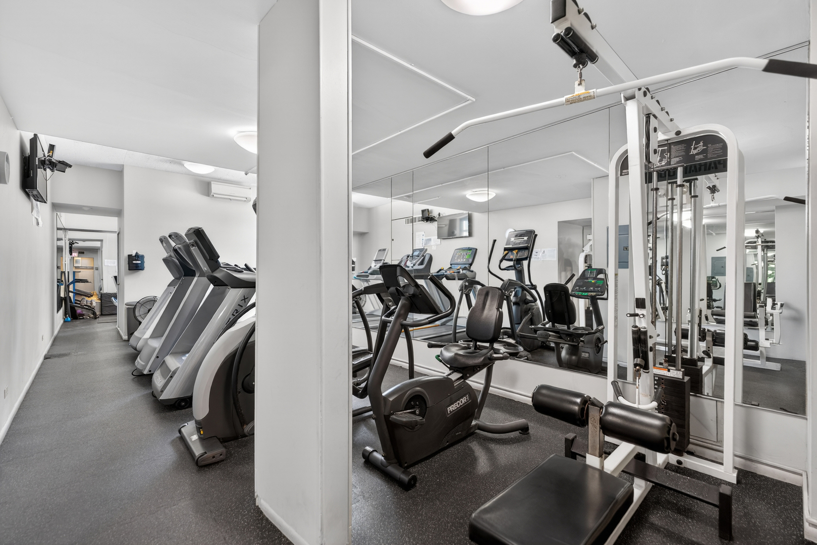 1550 N Lake Shore Drive #25C, Chicago, IL 60610