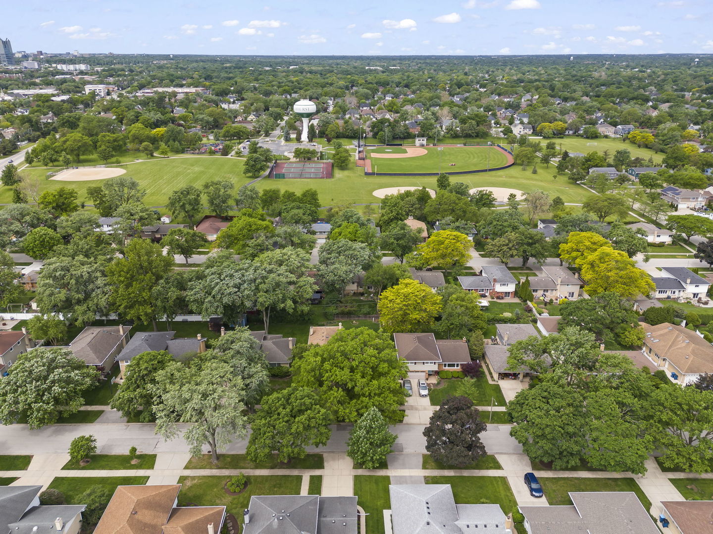 848 S Hillcrest Avenue, Elmhurst, IL 60126