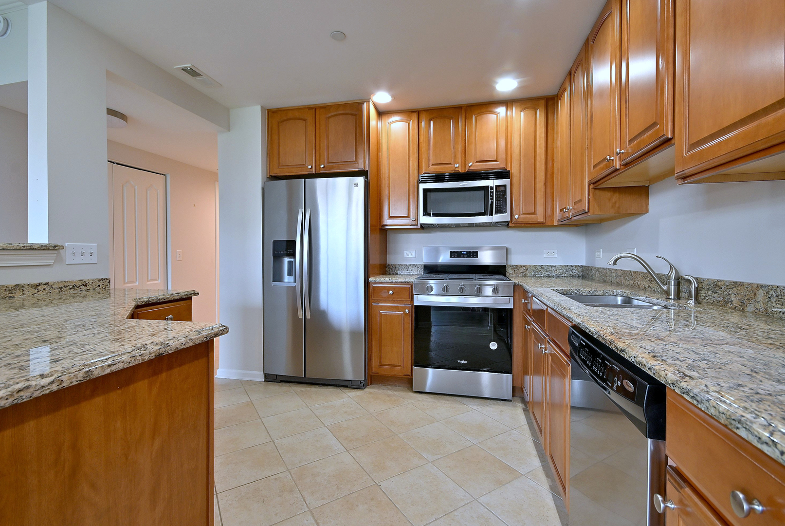 855 E 22nd Street #313, Lombard, IL 60148