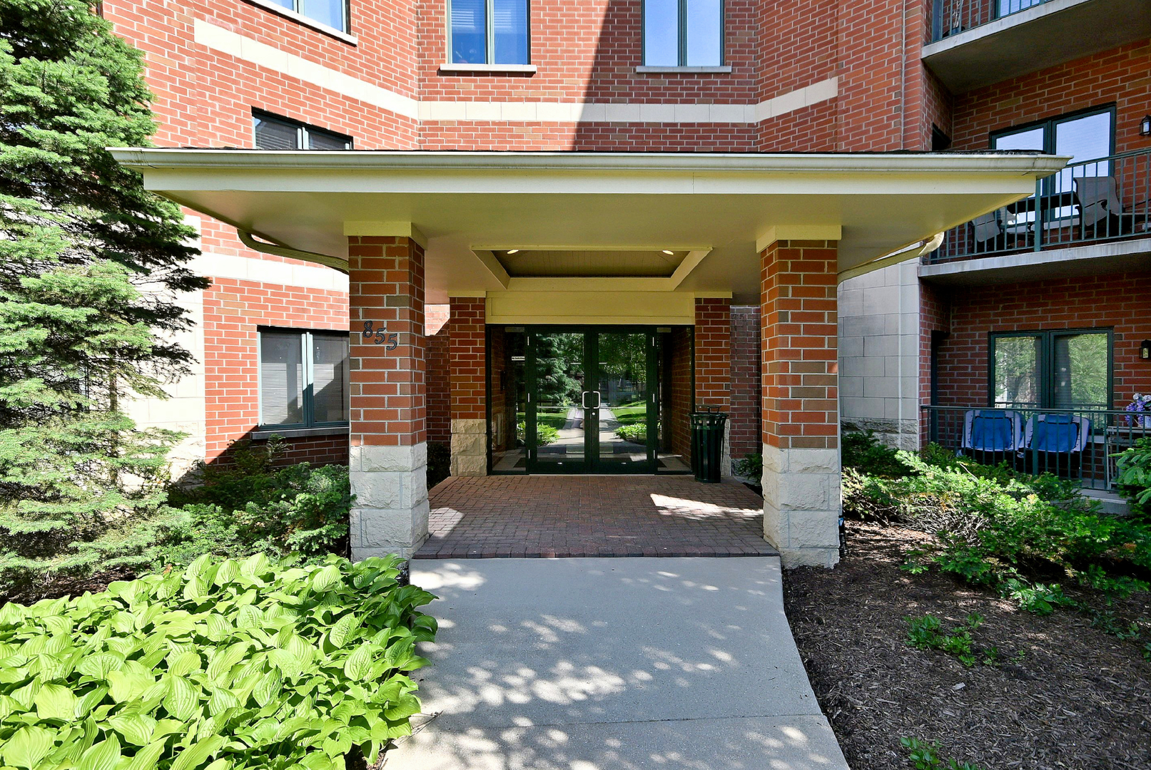 855 E 22nd Street #313, Lombard, IL 60148