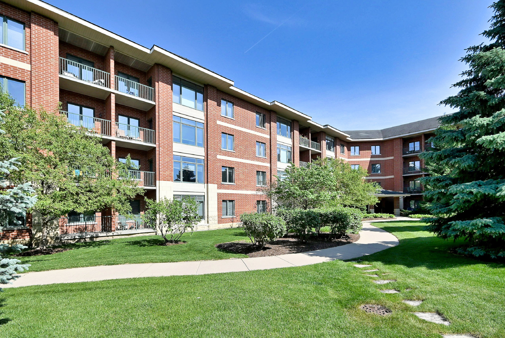 855 E 22nd Street #313, Lombard, IL 60148