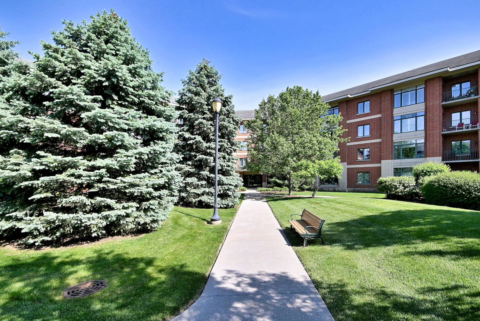 855 E 22nd Street #313, Lombard, IL 60148