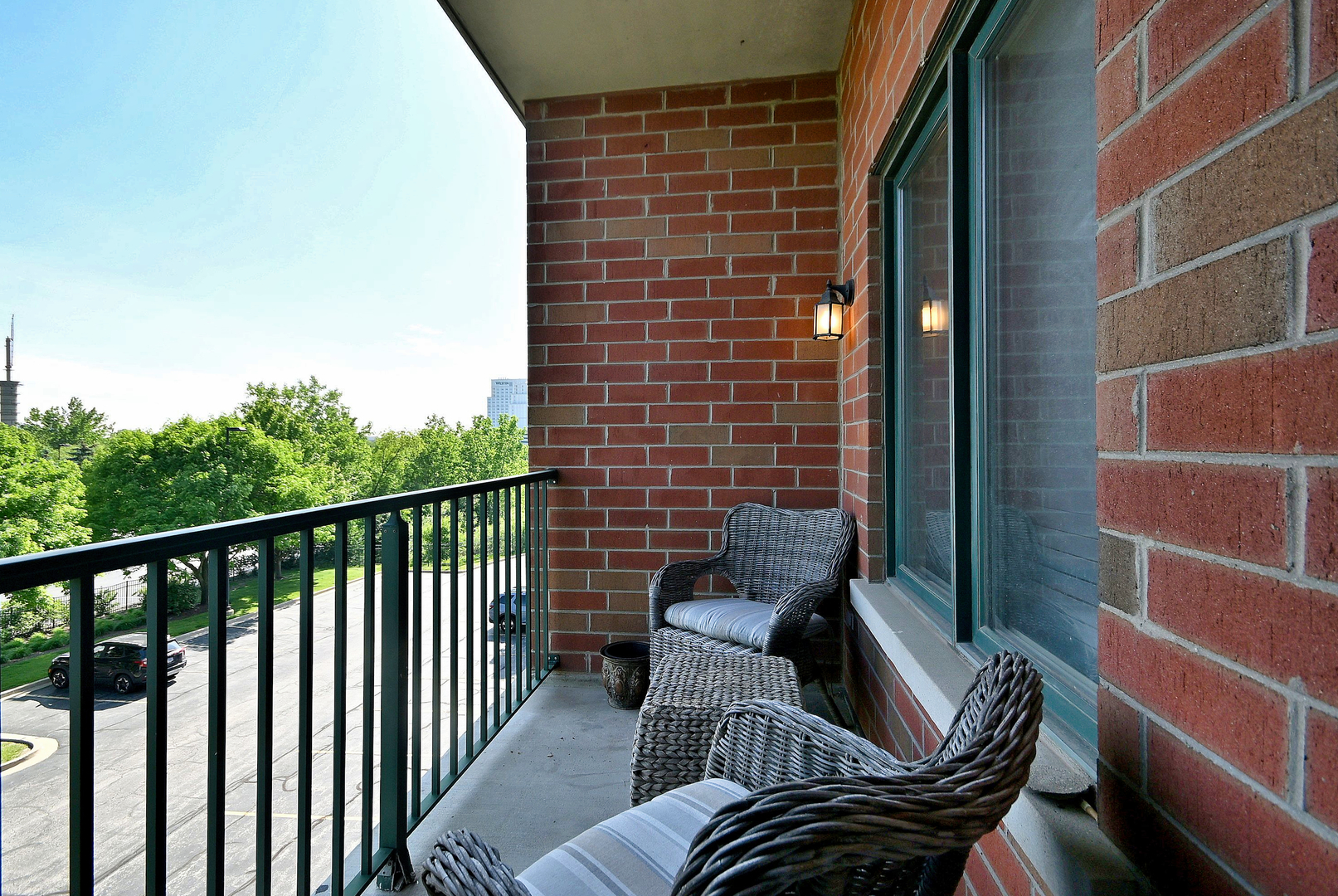 855 E 22nd Street #313, Lombard, IL 60148