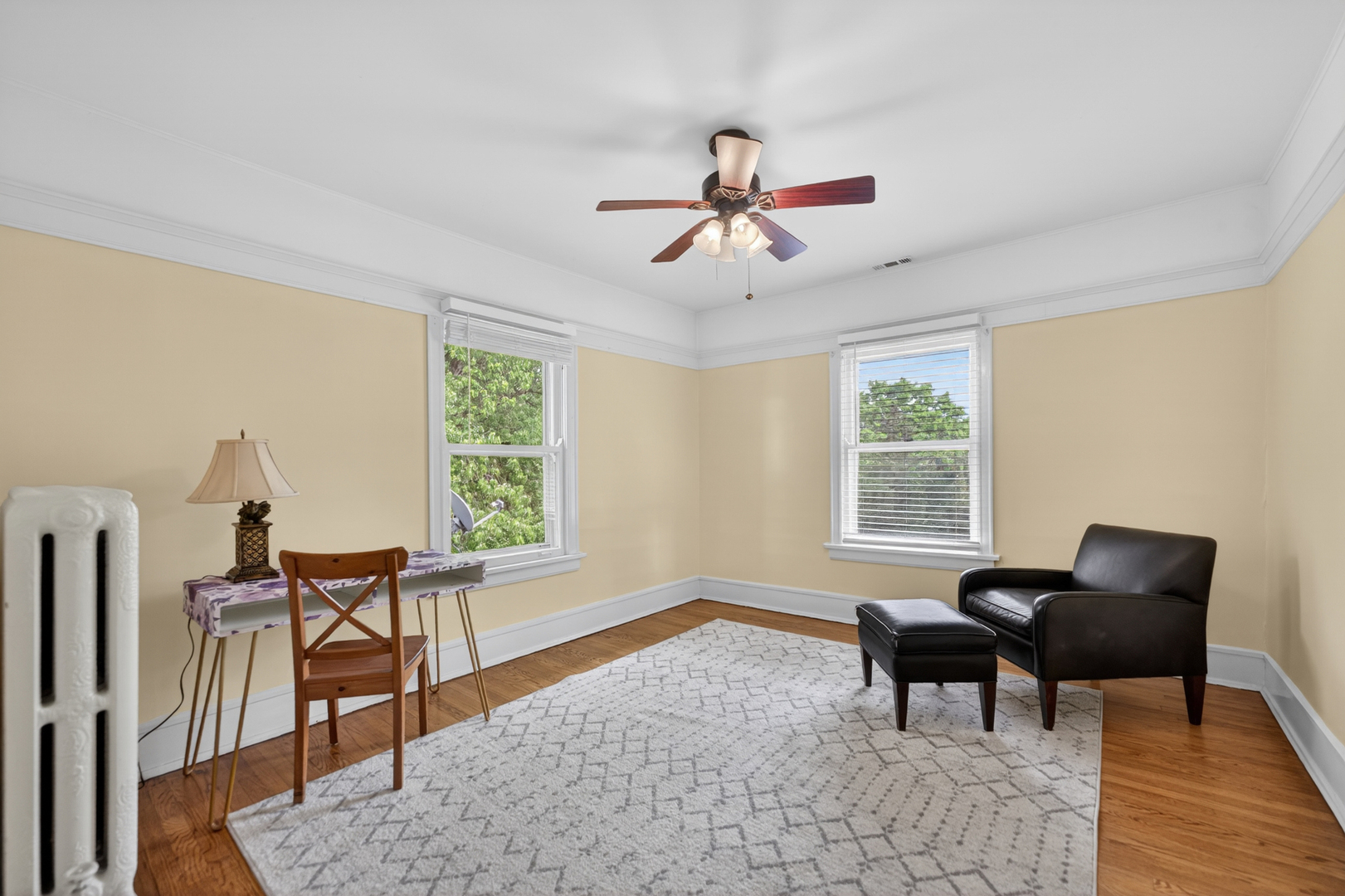 503 S Summit Avenue, Villa Park, IL 60181