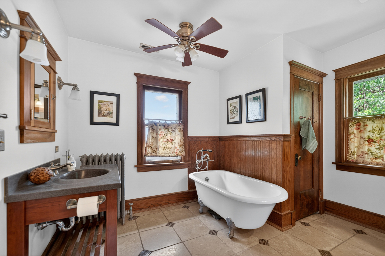 503 S Summit Avenue, Villa Park, IL 60181