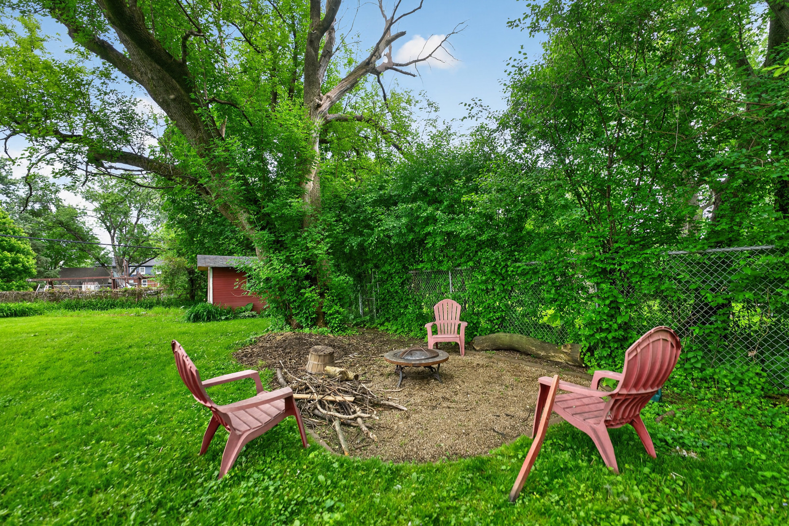 503 S Summit Avenue, Villa Park, IL 60181