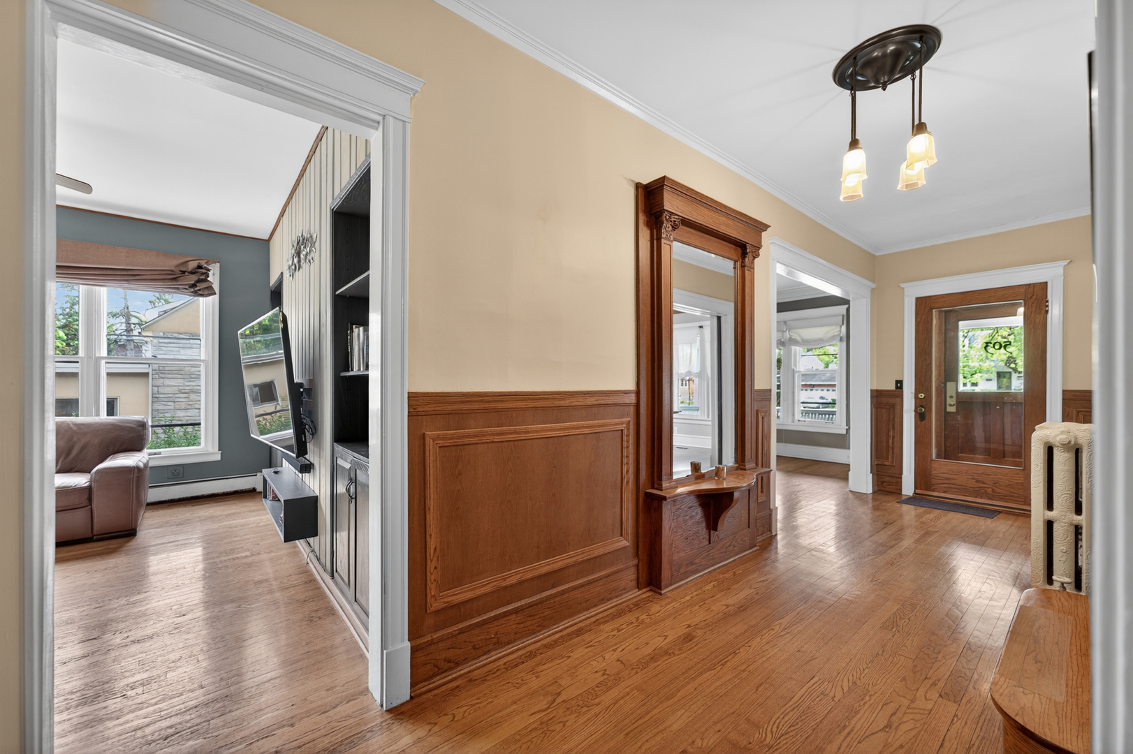 503 S Summit Avenue, Villa Park, IL 60181