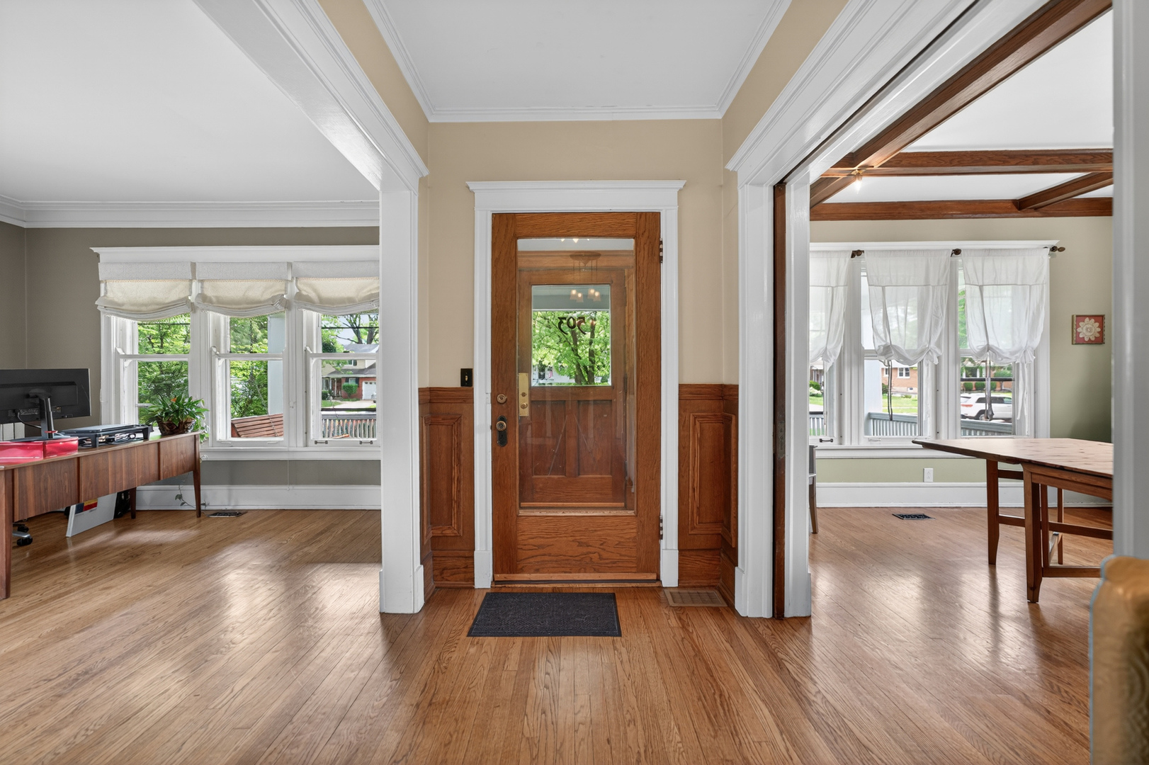 503 S Summit Avenue, Villa Park, IL 60181