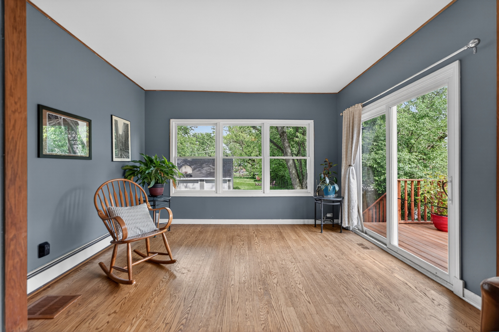 503 S Summit Avenue, Villa Park, IL 60181