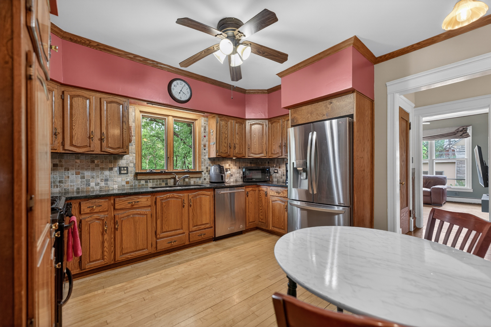 503 S Summit Avenue, Villa Park, IL 60181