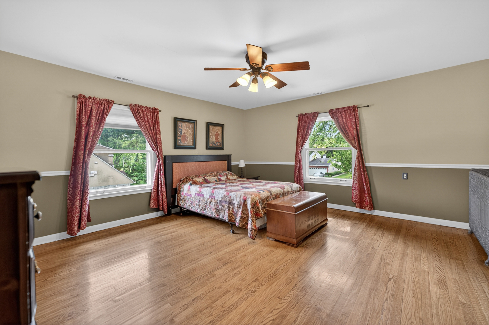 503 S Summit Avenue, Villa Park, IL 60181