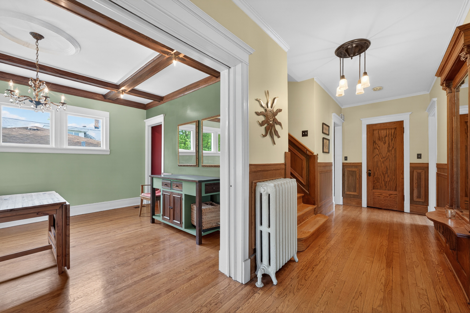 503 S Summit Avenue, Villa Park, IL 60181