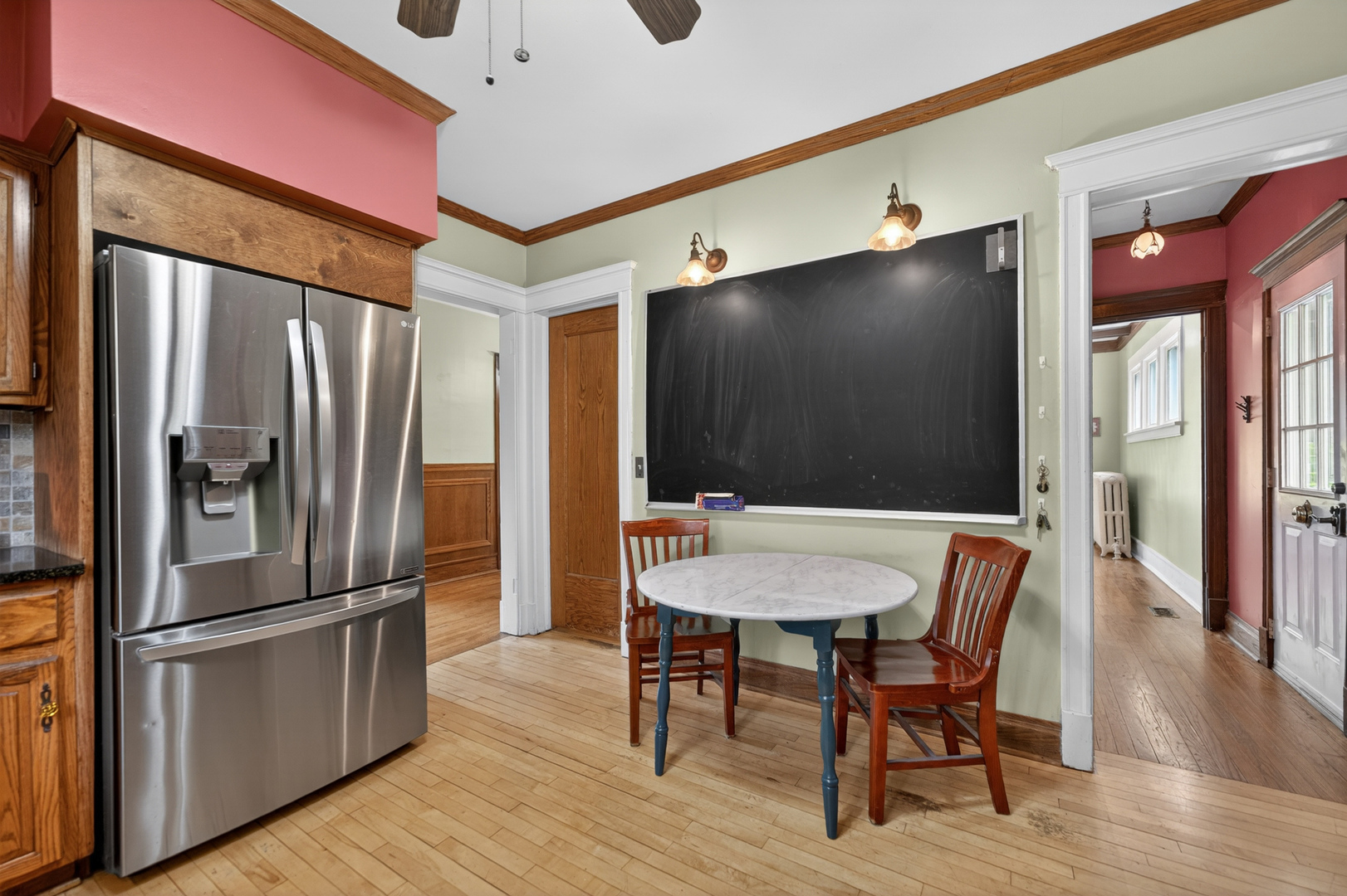 503 S Summit Avenue, Villa Park, IL 60181