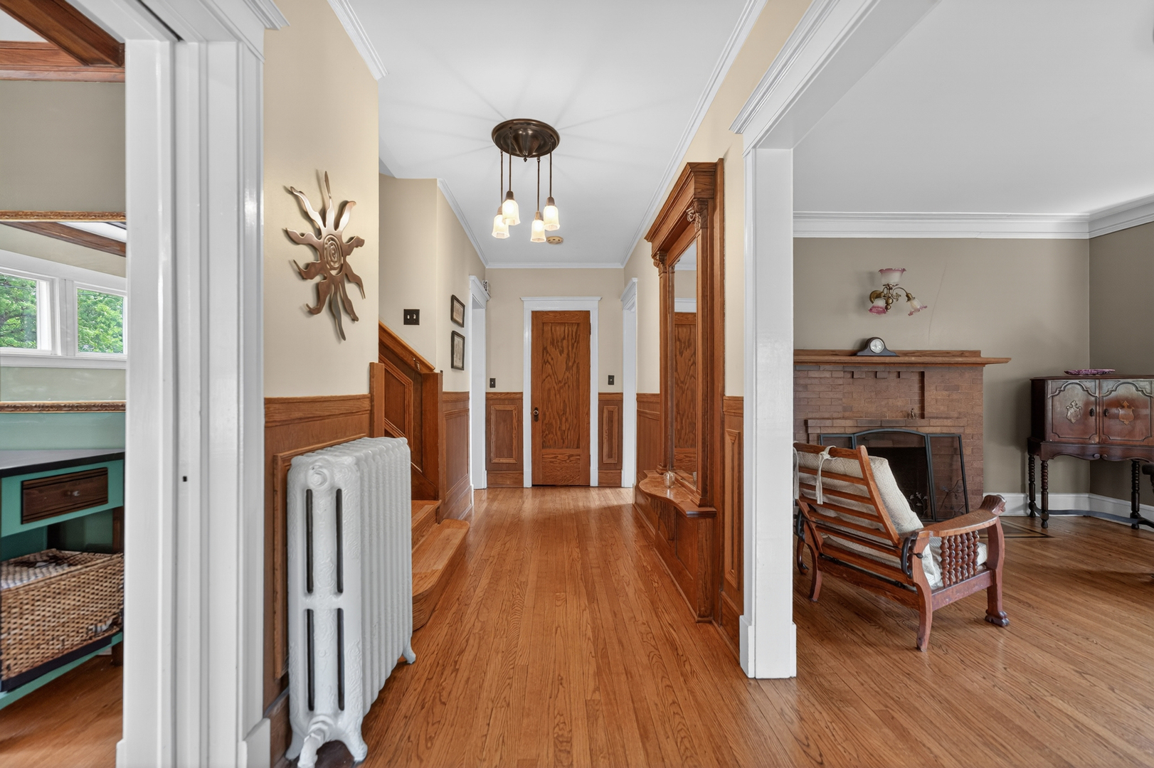 503 S Summit Avenue, Villa Park, IL 60181
