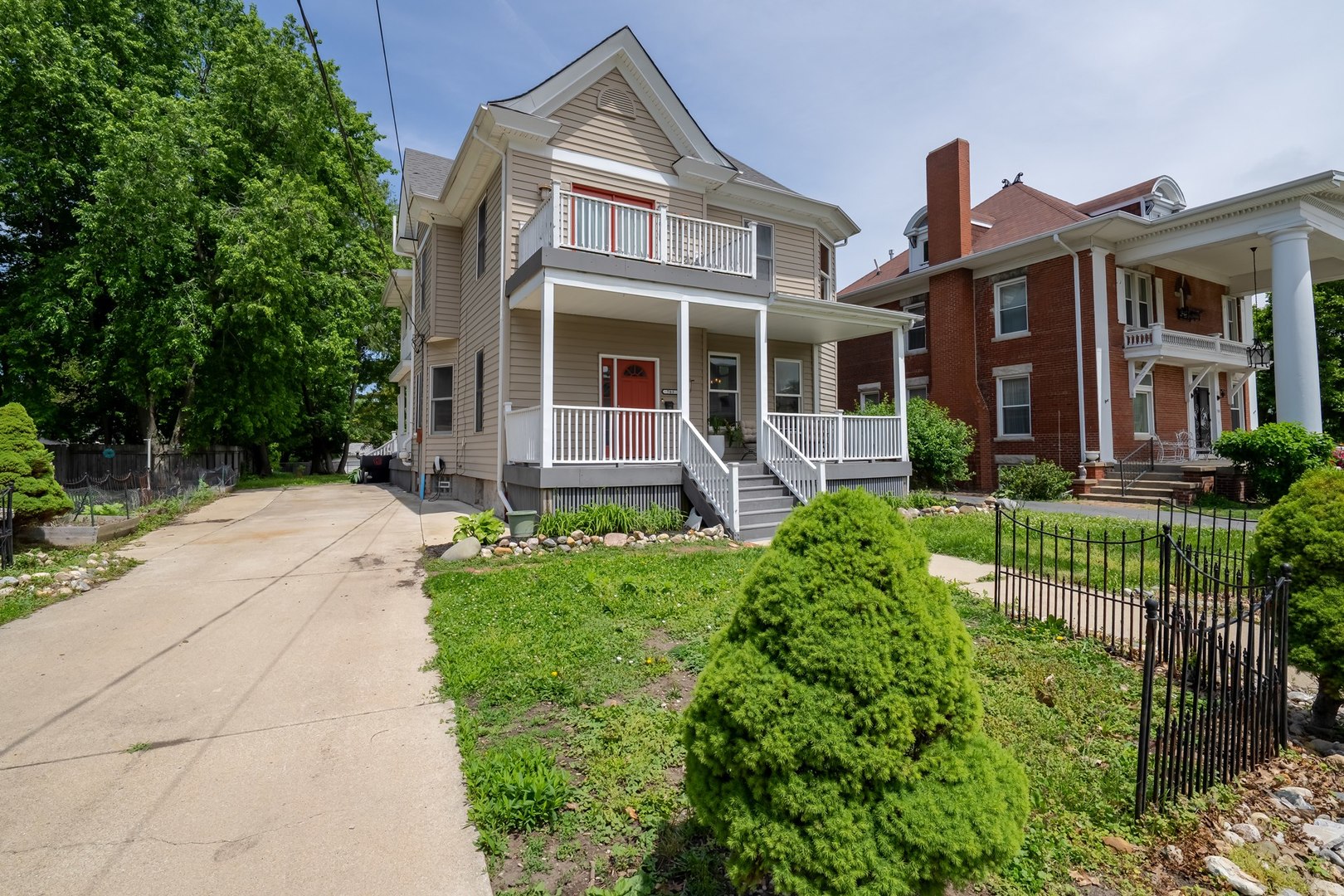 703 W Wood Street, Bloomington, IL 61701