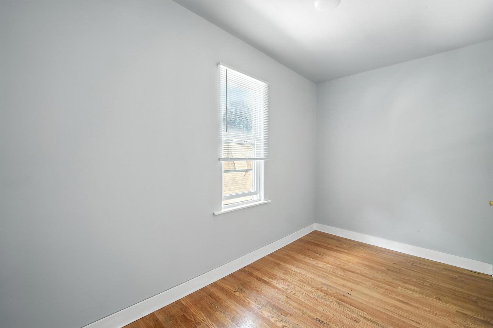 307 E 136th Place, Chicago, IL 60827