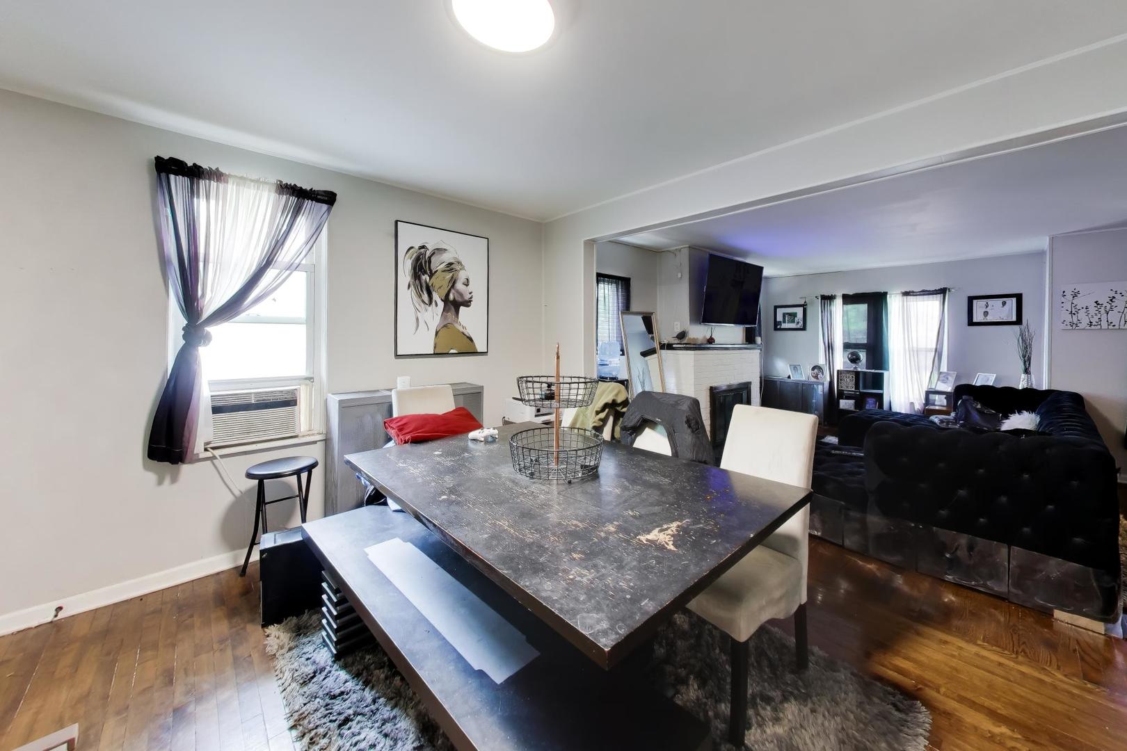 330 Park Avenue, Cary, IL 60013