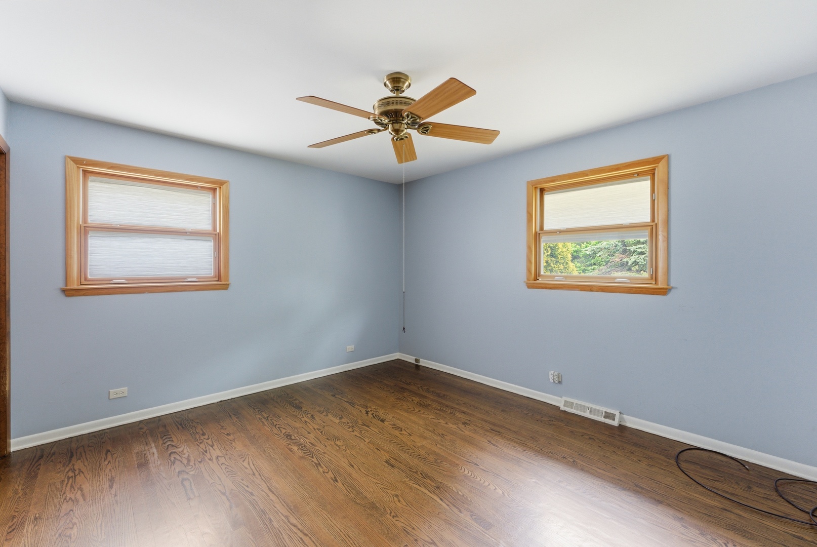 565 Eletson Drive, Crystal Lake, IL 60014
