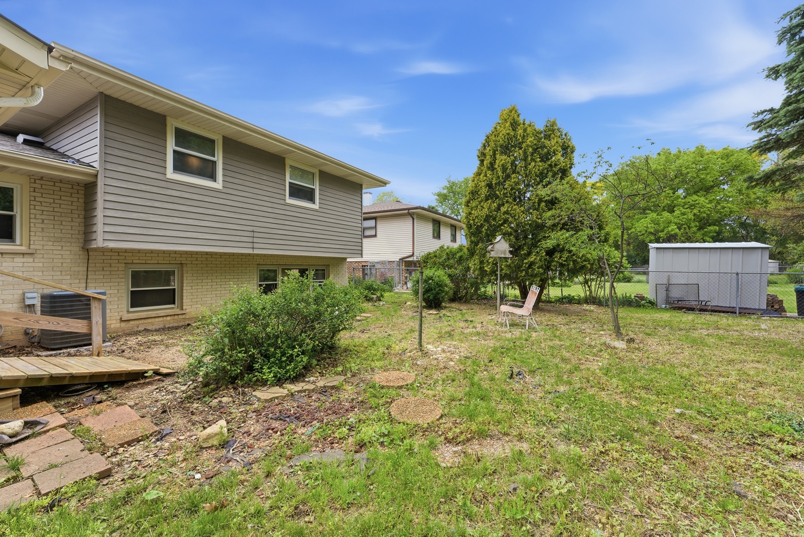 565 Eletson Drive, Crystal Lake, IL 60014