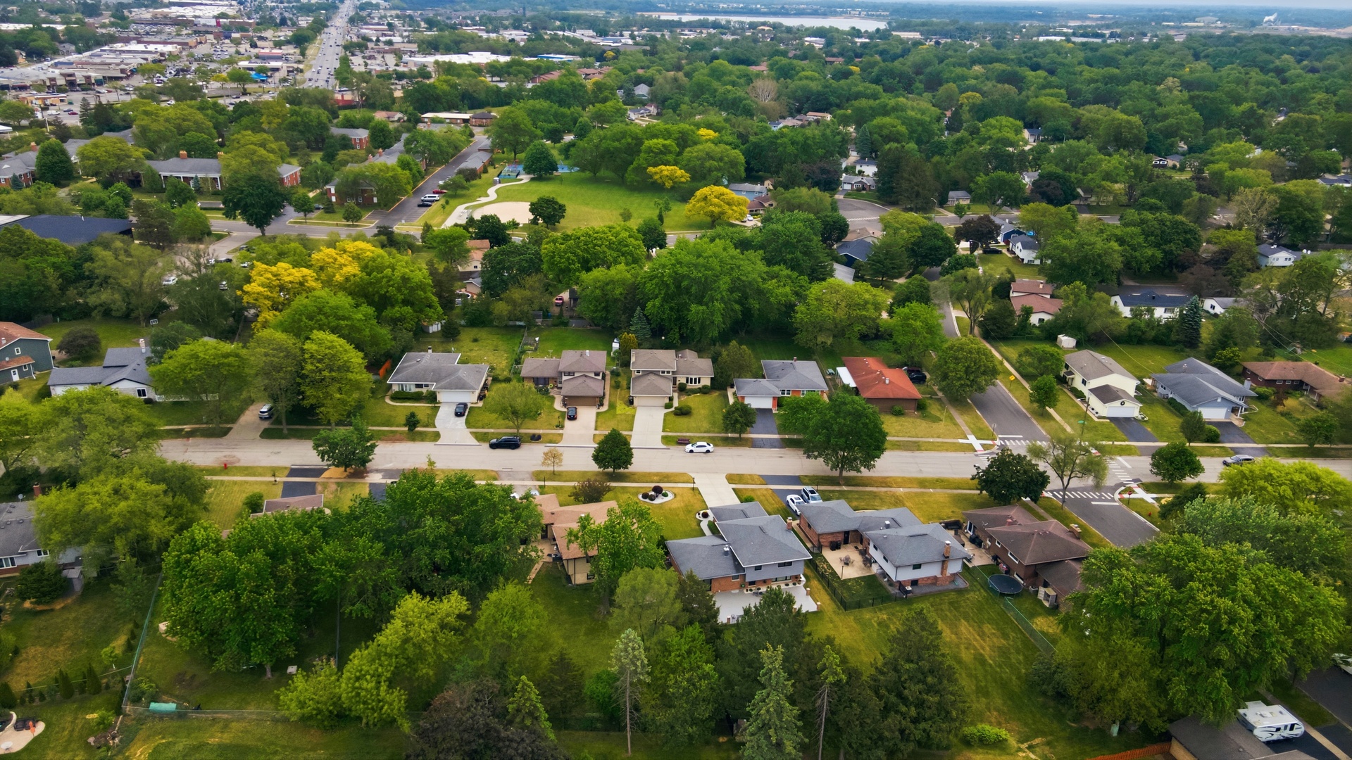 565 Eletson Drive, Crystal Lake, IL 60014