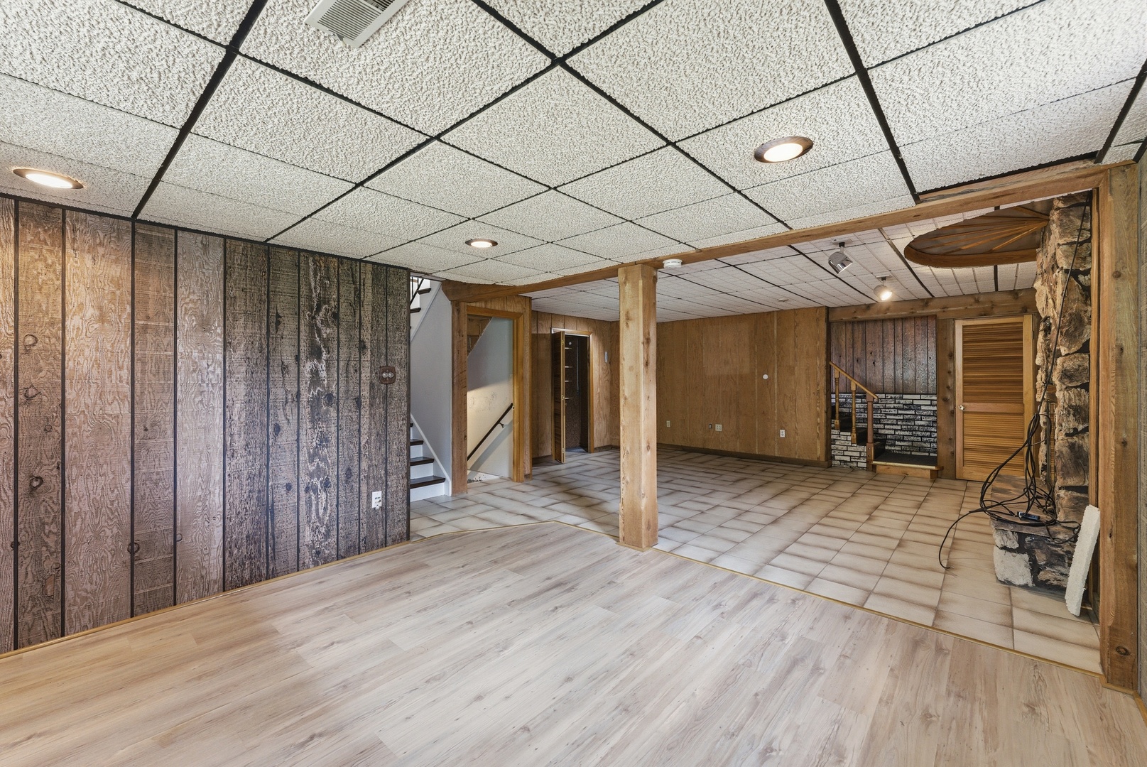 565 Eletson Drive, Crystal Lake, IL 60014