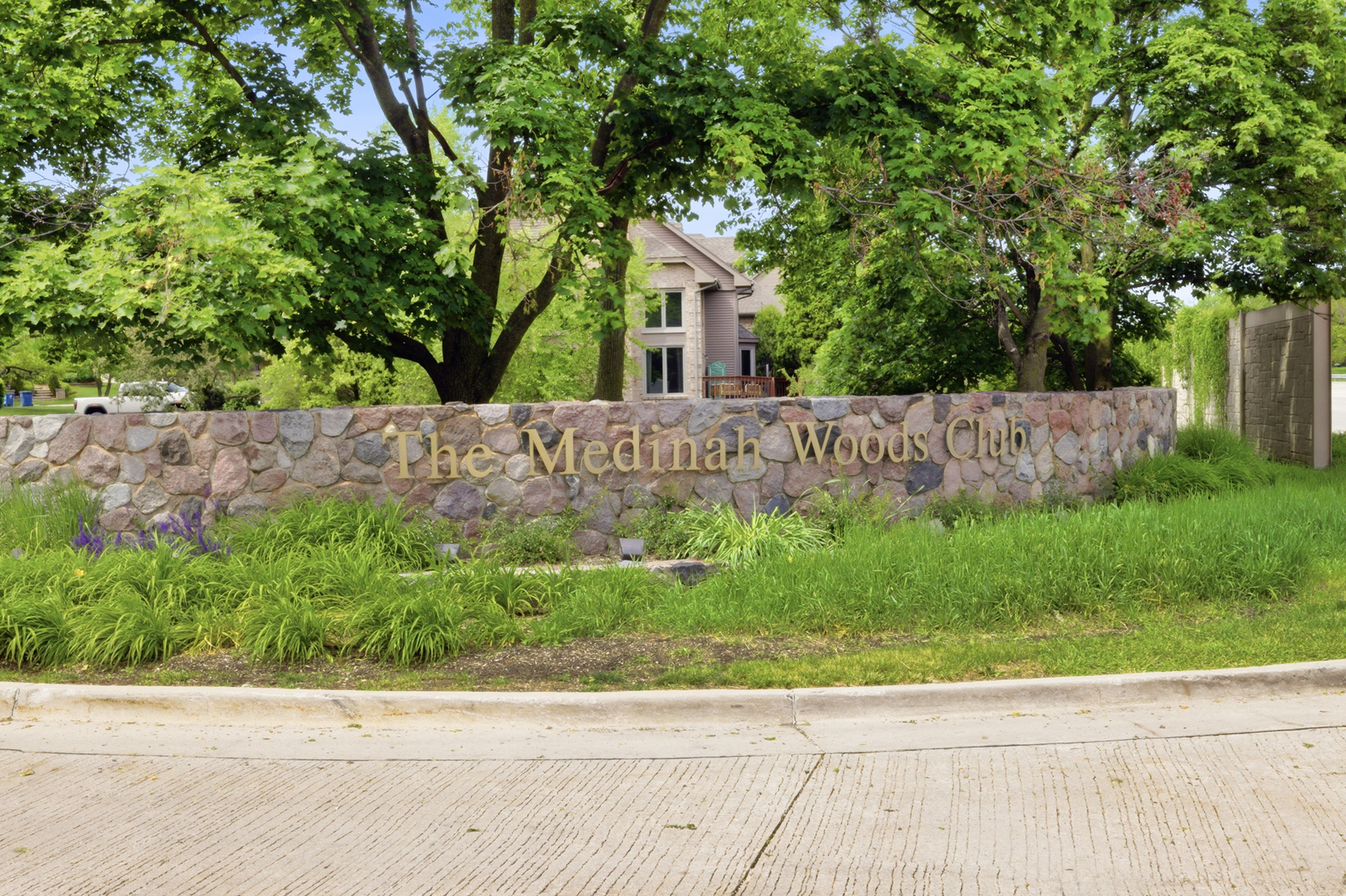 1398 Medinah Drive, Itasca, IL 60143