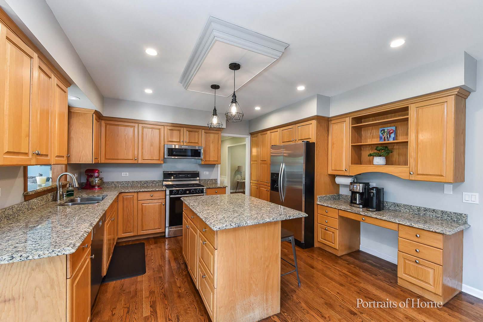 581 Tanager Lane, West Chicago, IL 60185