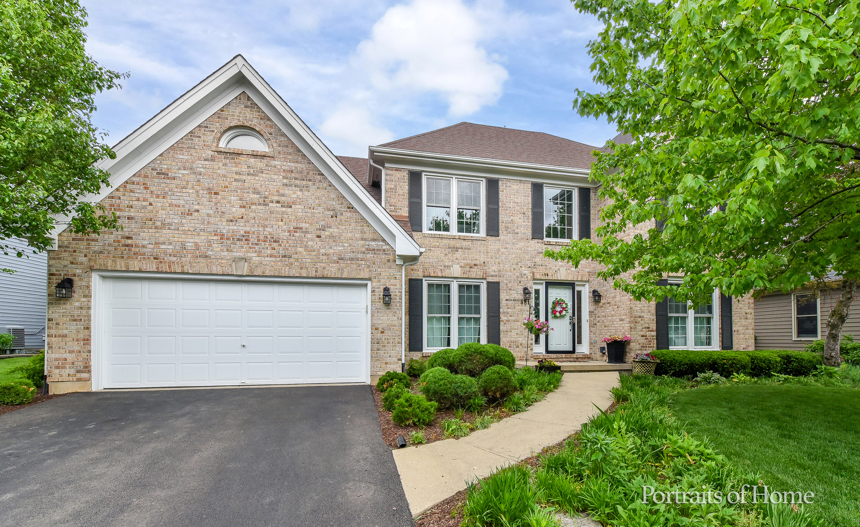581 Tanager Lane, West Chicago, IL 60185