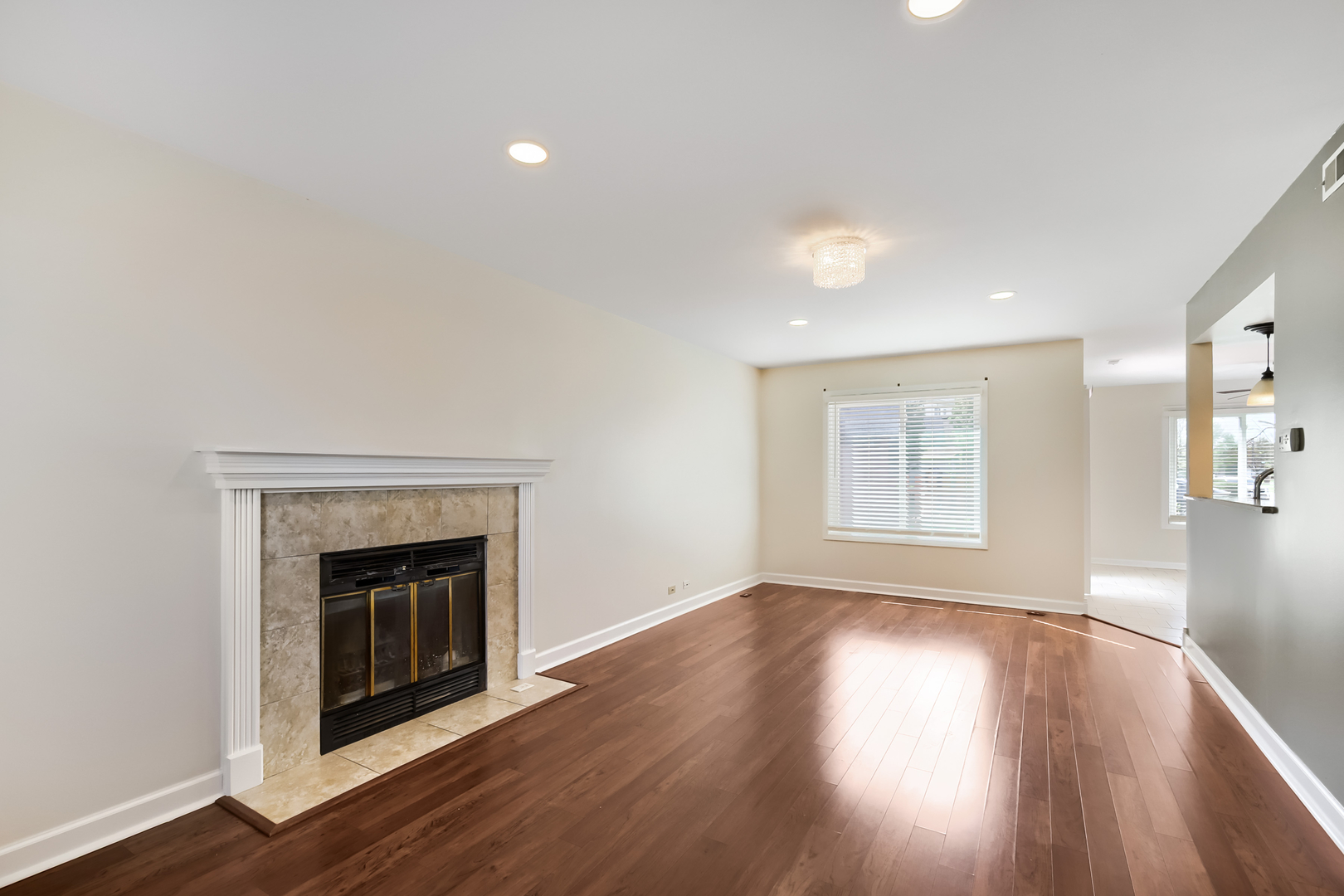 2474 Sunlight Court, Aurora, IL 60502