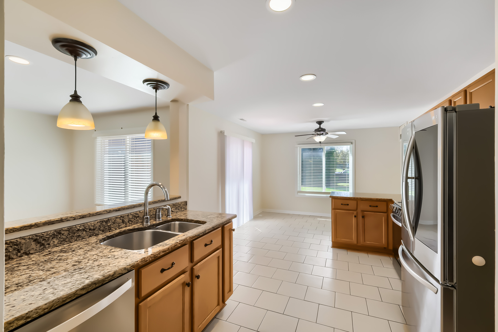 2474 Sunlight Court, Aurora, IL 60502
