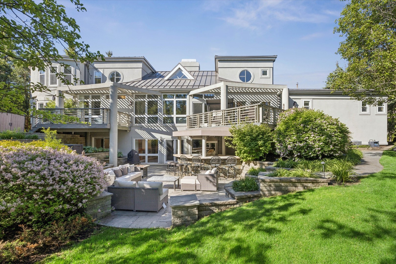 125 Circle Ridge Drive, Burr Ridge, IL 60527
