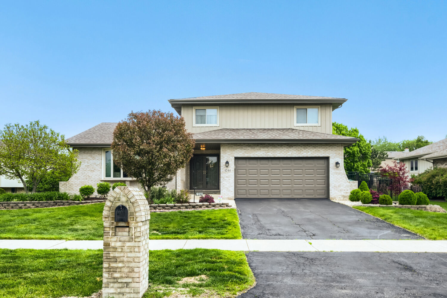 1244 Newbridge Avenue, Lockport, IL 60441