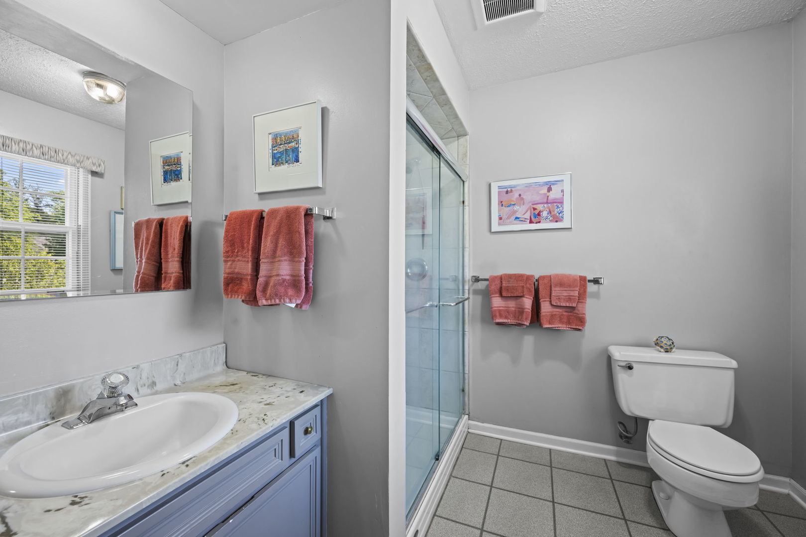 512 S Bristol Lane, Arlington Heights, IL 60005