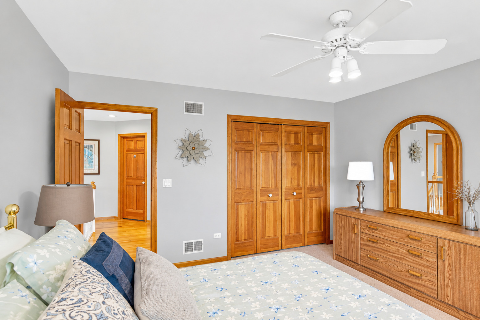 631 Mason Lane, Lake In The Hills, IL 60156