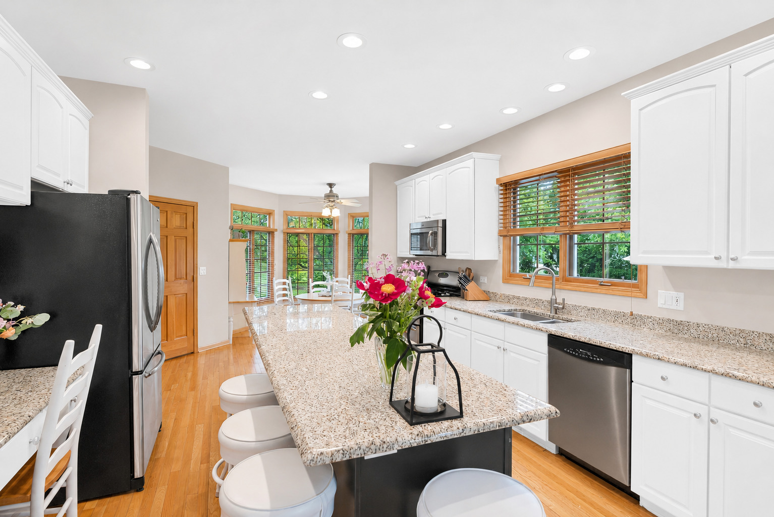 631 Mason Lane, Lake In The Hills, IL 60156
