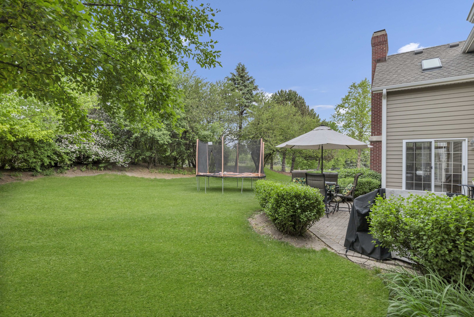 631 Mason Lane, Lake In The Hills, IL 60156