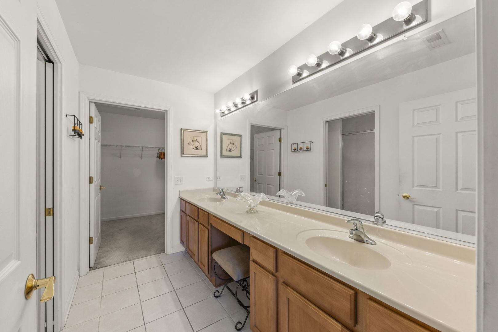 1900 Timbers Edge Circle, Joliet, IL 60431