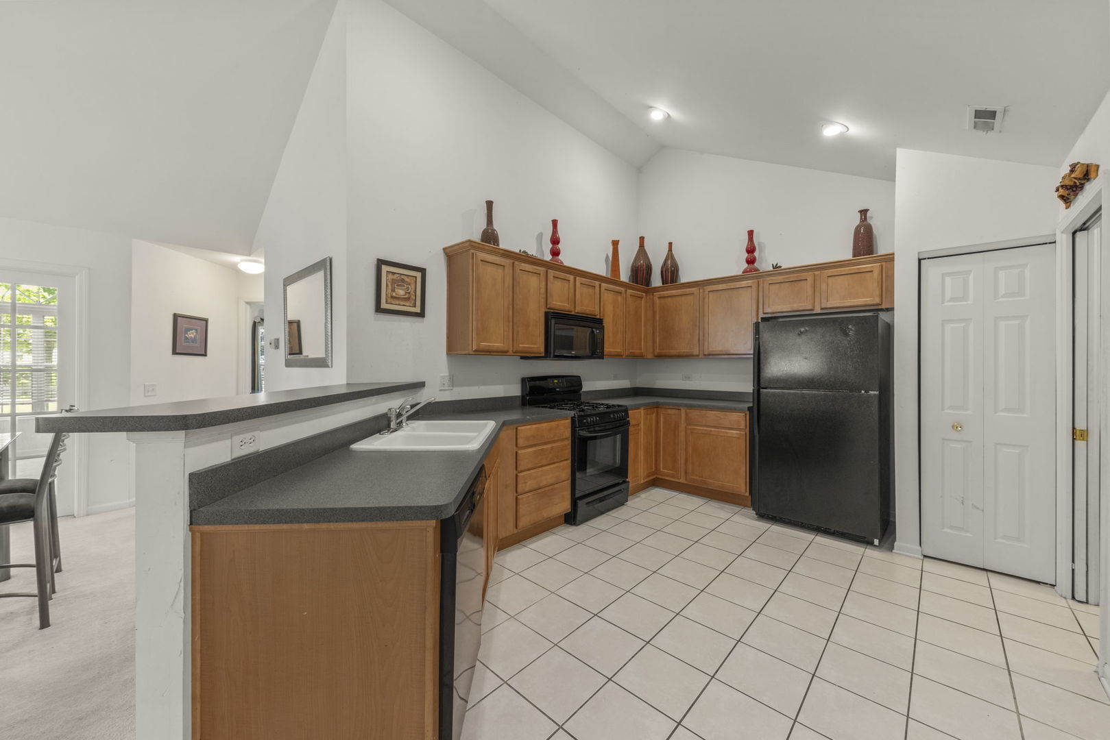 1900 Timbers Edge Circle, Joliet, IL 60431