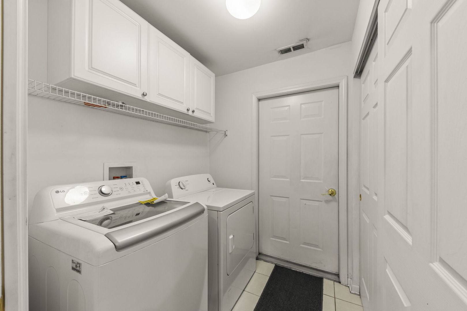 1900 Timbers Edge Circle, Joliet, IL 60431