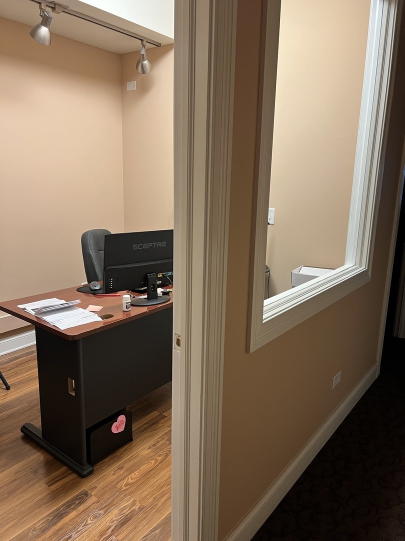 7612 W North Avenue #1, Elmwood Park, IL 60707