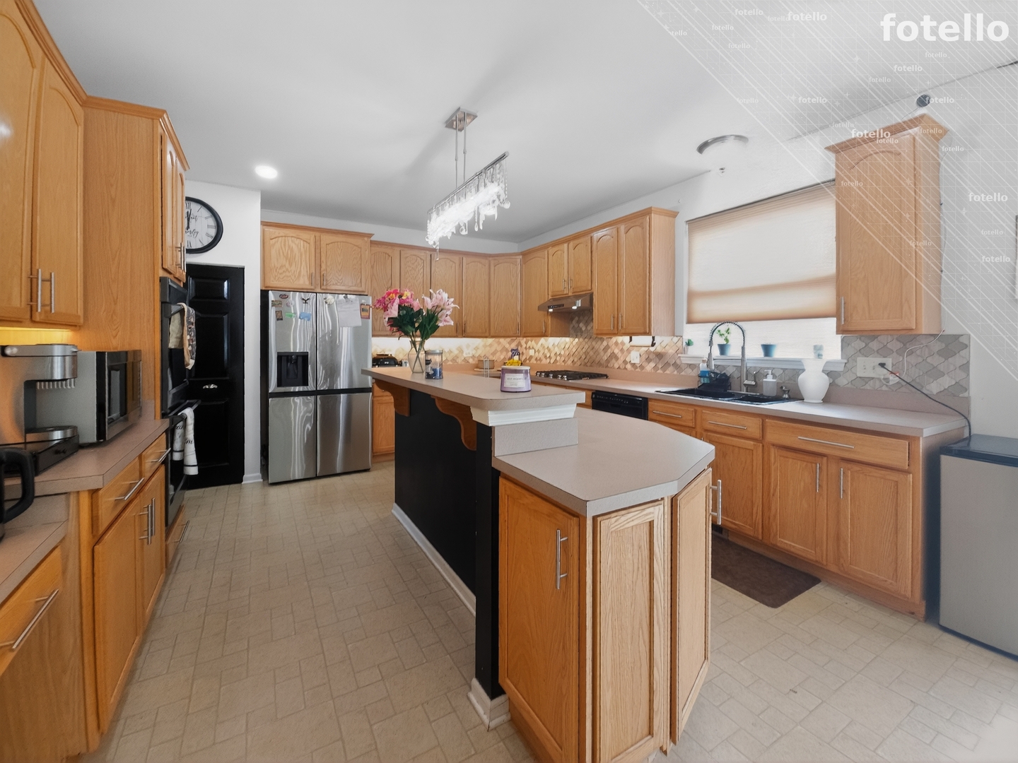 785 Barclay Drive, Bolingbrook, IL 60440