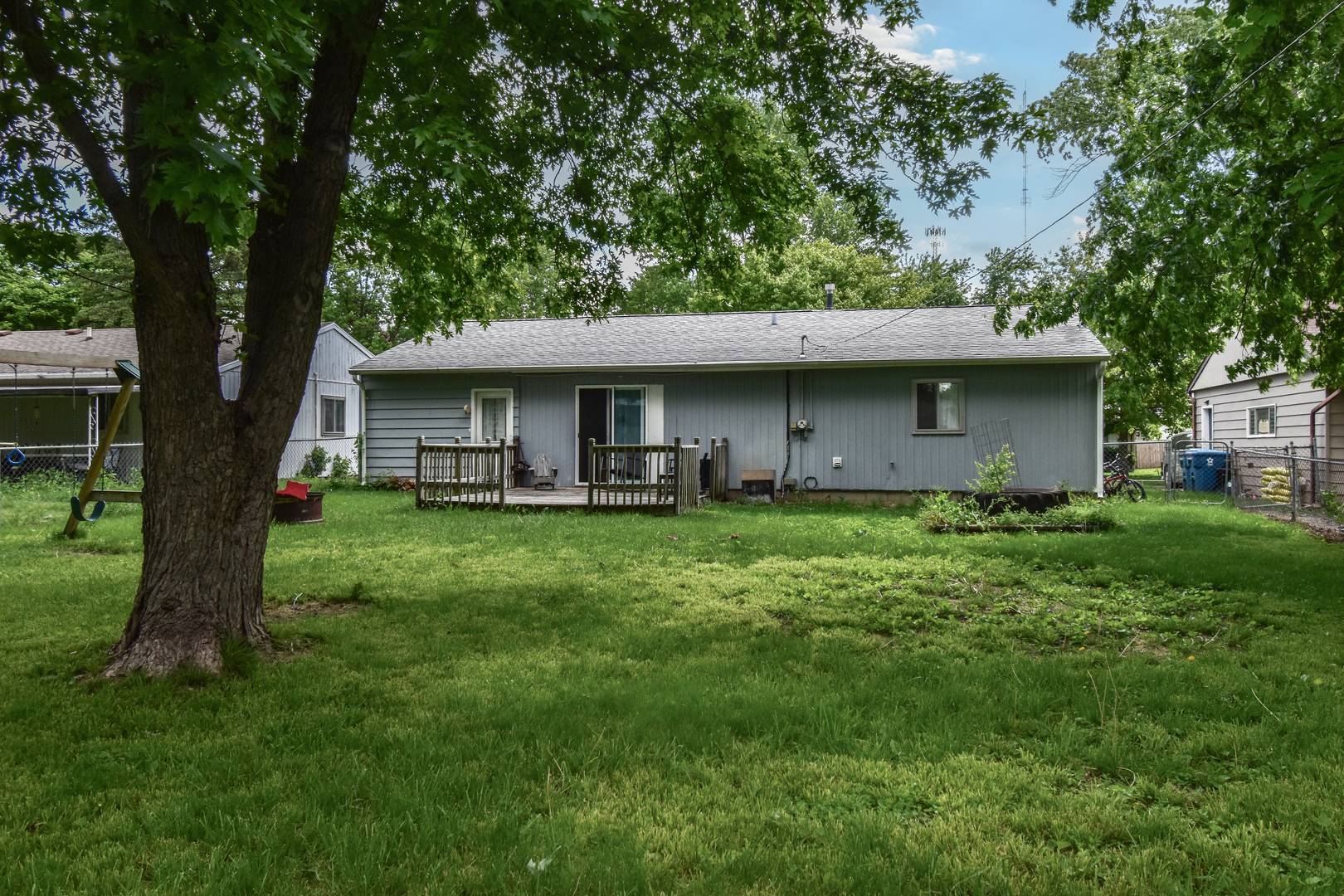 1205 N Nixon Drive, Pontiac, IL 61764