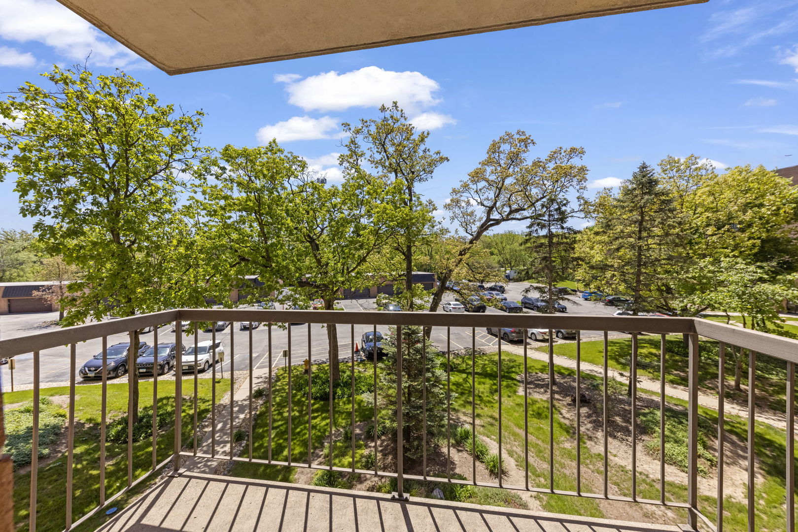 6010 Lake Bluff Drive #301, Tinley Park, IL 60477