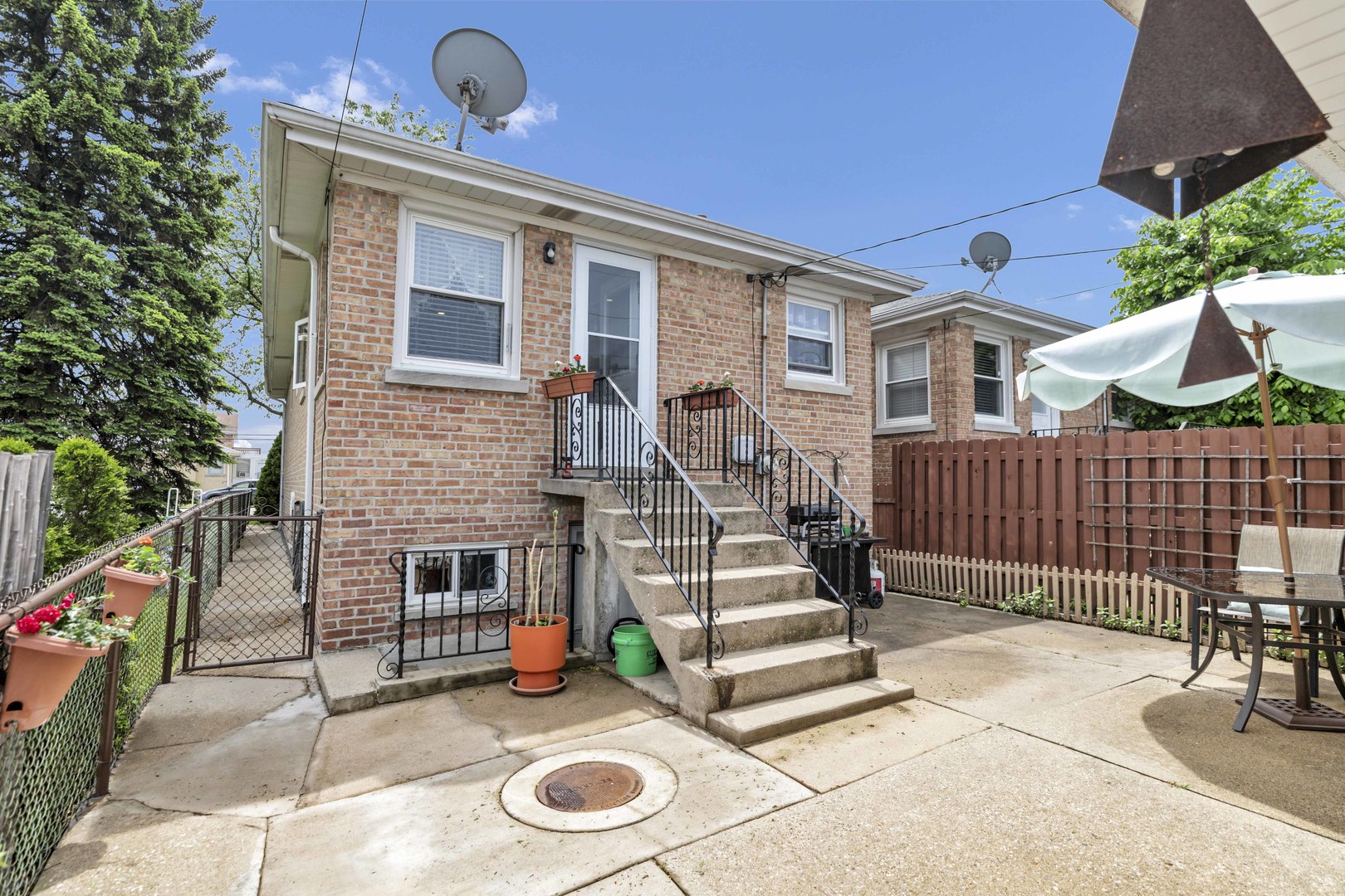 7008 W Montrose Avenue, Norridge, IL 60706